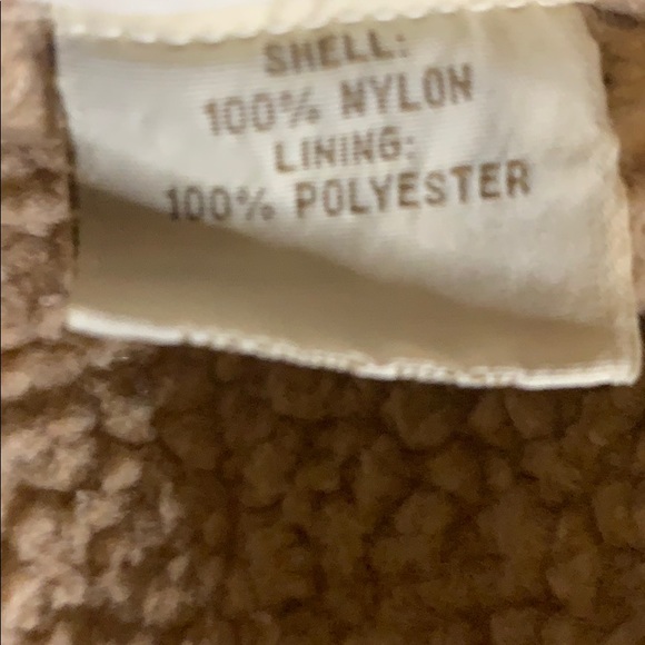 White and cream vest with zip pockets - Picture 7 of 7